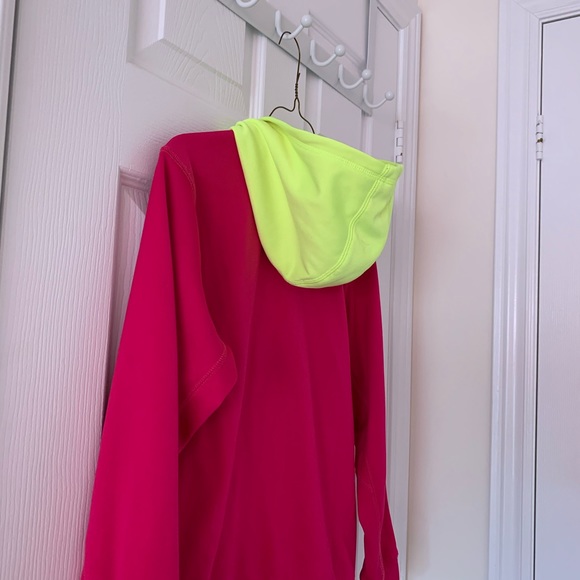 Nike - therma-fit pink and neon yelllow sweater - Picture 3 of 10